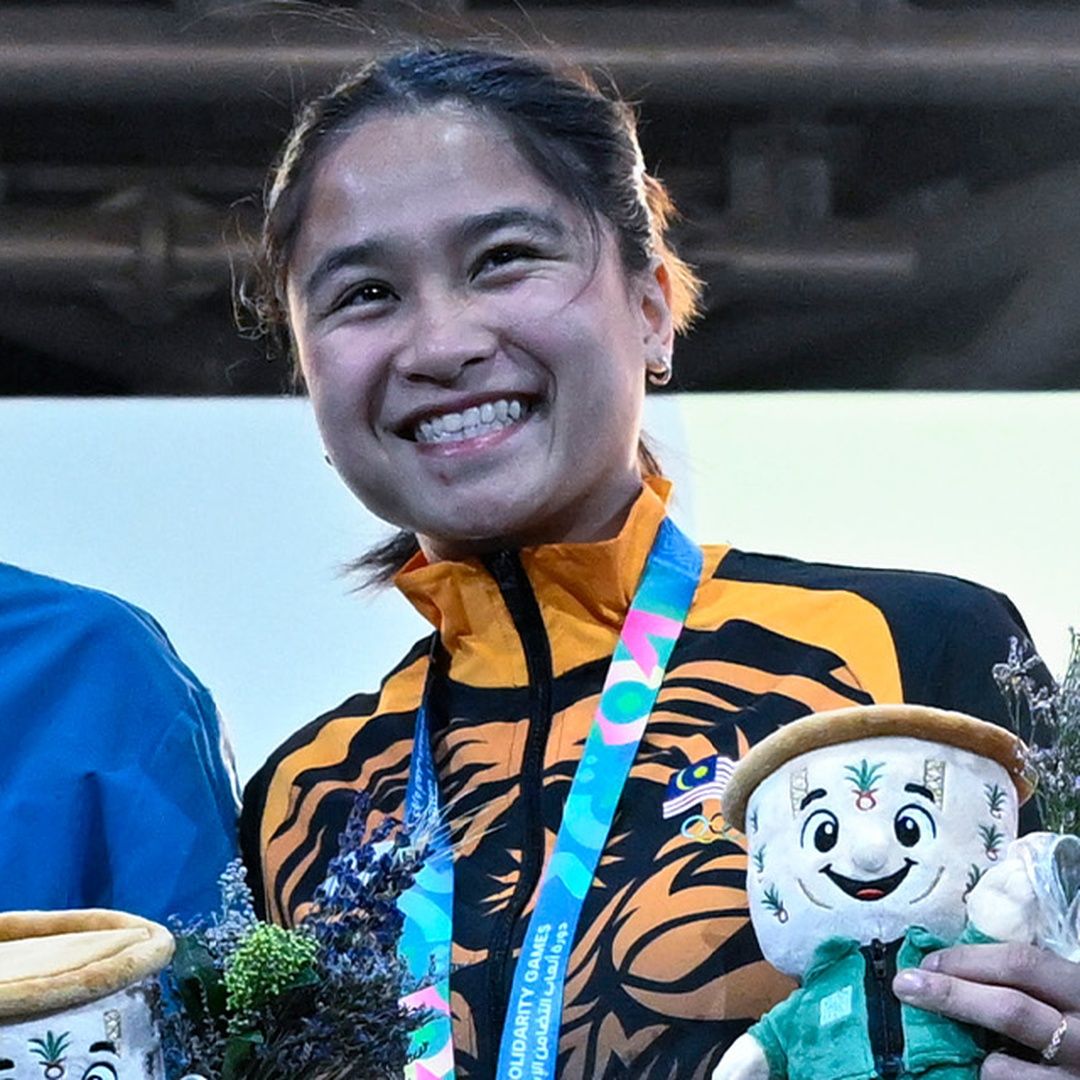 Nur Amisha Binti Azrilrizal
